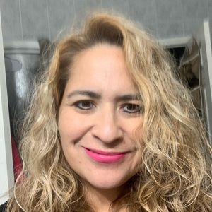 Meet your Posher, Monica